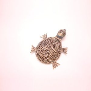 IND8491 - Turtle with silver print