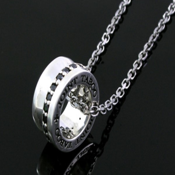 JTPN1-068B - Zilveren ketting met ring hanger met zwarte stenen