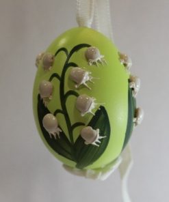 PR5952G - Soft green painted egg, lilys of the valley - Masterpieces.nl