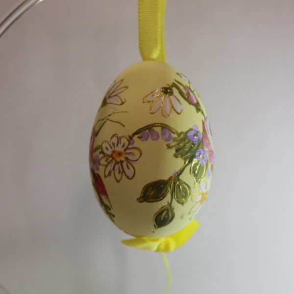 PR5979GR yellow - Yellow egg decorated with classic flowers and yellow ribbon