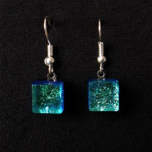 SD125ED - Cubic Shaped Drop Earrings - Masterpieces.nl