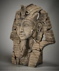 EDB26D - Tutankhamun Bust (Sands of Time) - Masterpieces.nl
