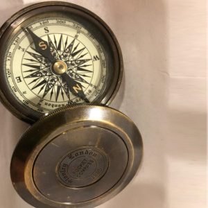 B0055A / NI4639 - Stanley pocket compass, 2.25" antique screw - Masterpieces.nl