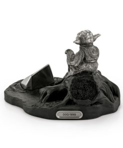 017997 - Limited Edition Yoda Jedi Master Figurine - Masterpieces.nl