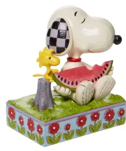 6010113 - A Summer Snack (Snoopy and Woodstock Eating Watermelon Figurine) - Masterpieces.nl