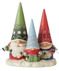 6011157 - Gnome Family Figurine - Masterpieces.nl