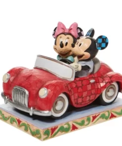 6010110 - A Lovely Drive (Mickey and Minnie Mouse in Car) - Disney Jim Shore - Masterpieces.nl